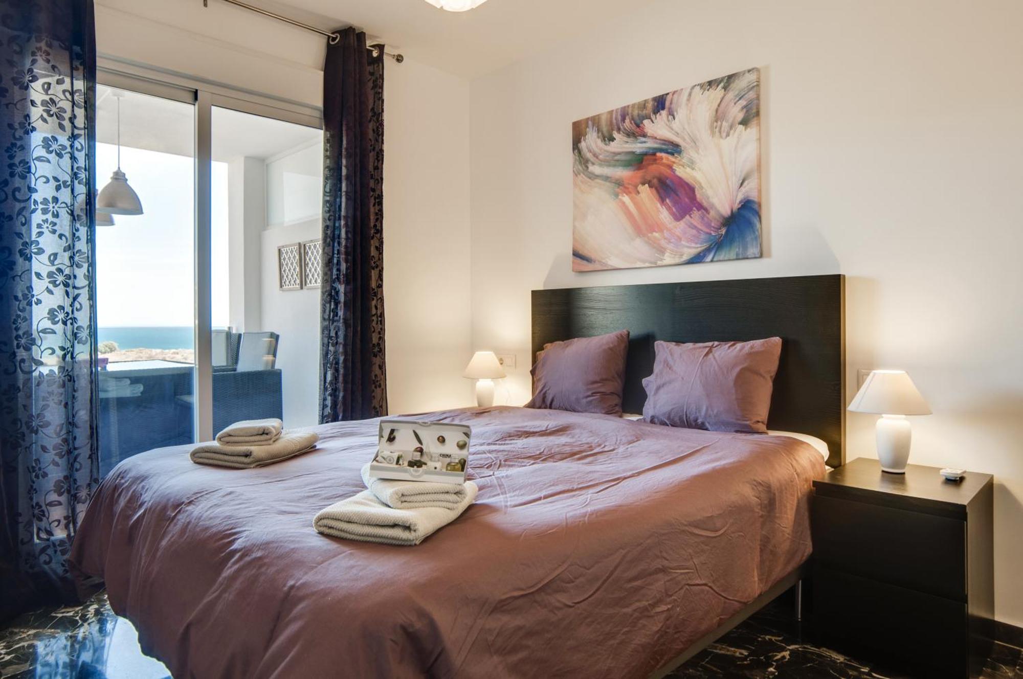 Carvajal Luxury Apartments - Free Parking 丰希罗拉 外观 照片