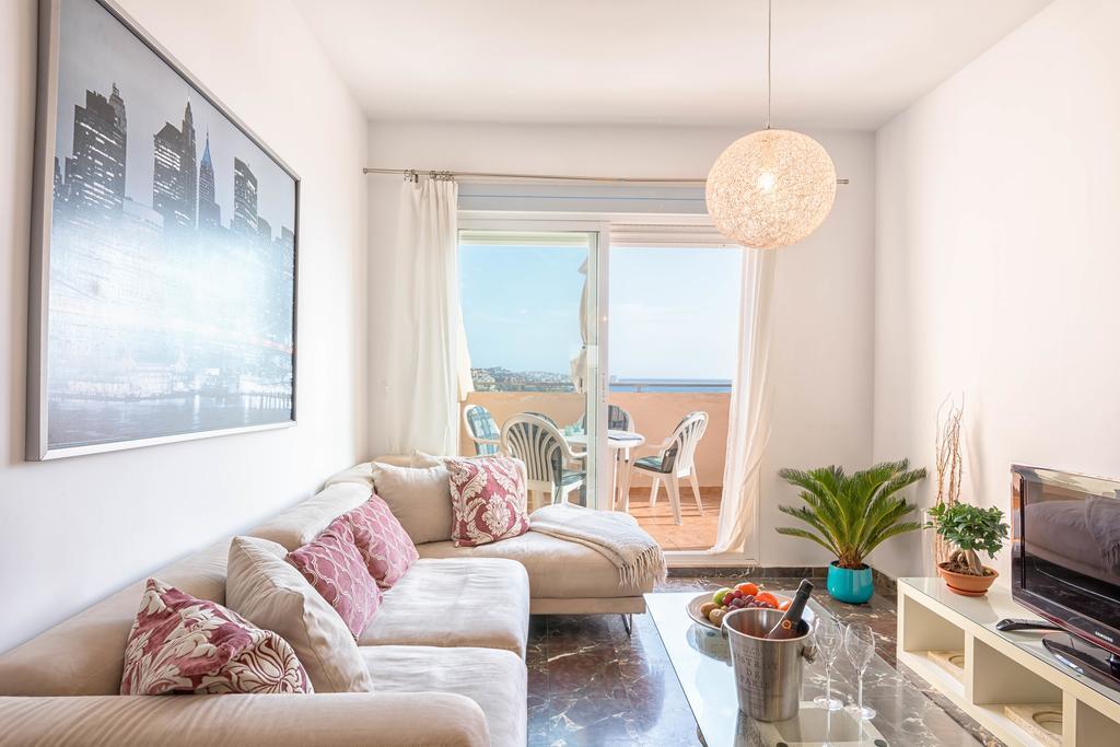Carvajal Luxury Apartments - Free Parking 丰希罗拉 外观 照片
