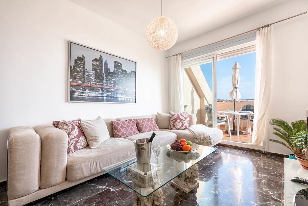 Carvajal Luxury Apartments - Free Parking 丰希罗拉 外观 照片