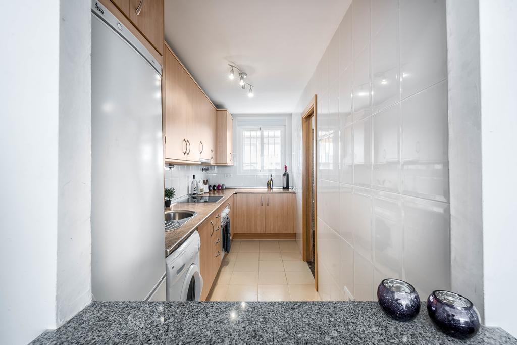 Carvajal Luxury Apartments - Free Parking 丰希罗拉 外观 照片