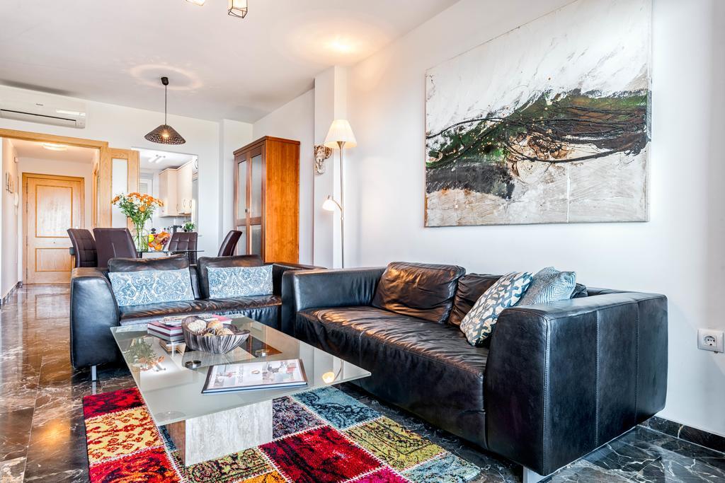 Carvajal Luxury Apartments - Free Parking 丰希罗拉 外观 照片