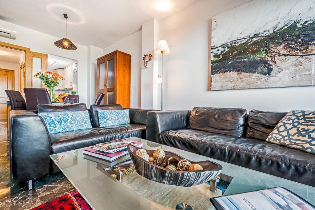 Carvajal Luxury Apartments - Free Parking 丰希罗拉 外观 照片