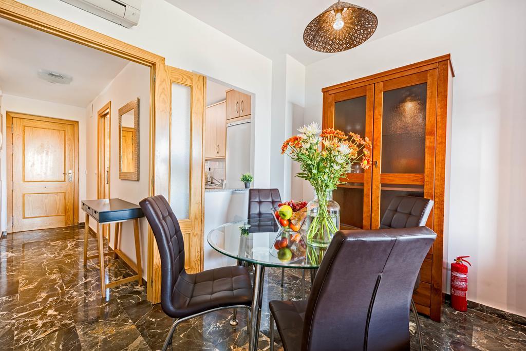 Carvajal Luxury Apartments - Free Parking 丰希罗拉 外观 照片